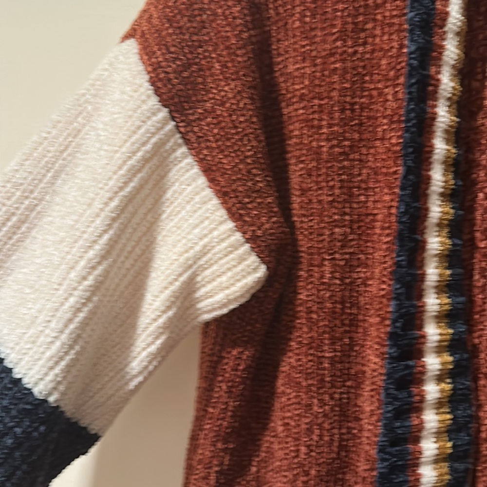 BRICK MULTI STRIPED CHENILLE CABLE KNIT CARDIGAN - Picture 8 of 8